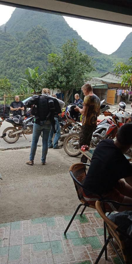 Lung Ho Motel Làng Cac Esterno foto